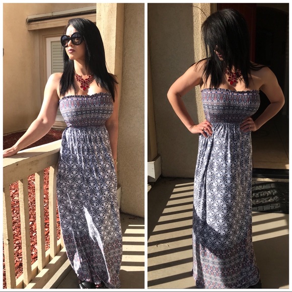 Last 2❗️Pretty! Tube Smocking Printed Maxi Dress - Picture 4 of 7